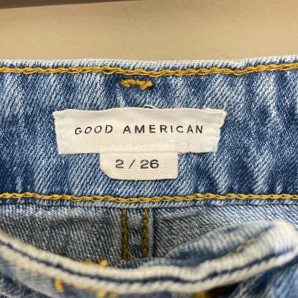 Good American Distressed Raw Hem Denim Shorts, Size 2 / 26 - Picture 6 of 9